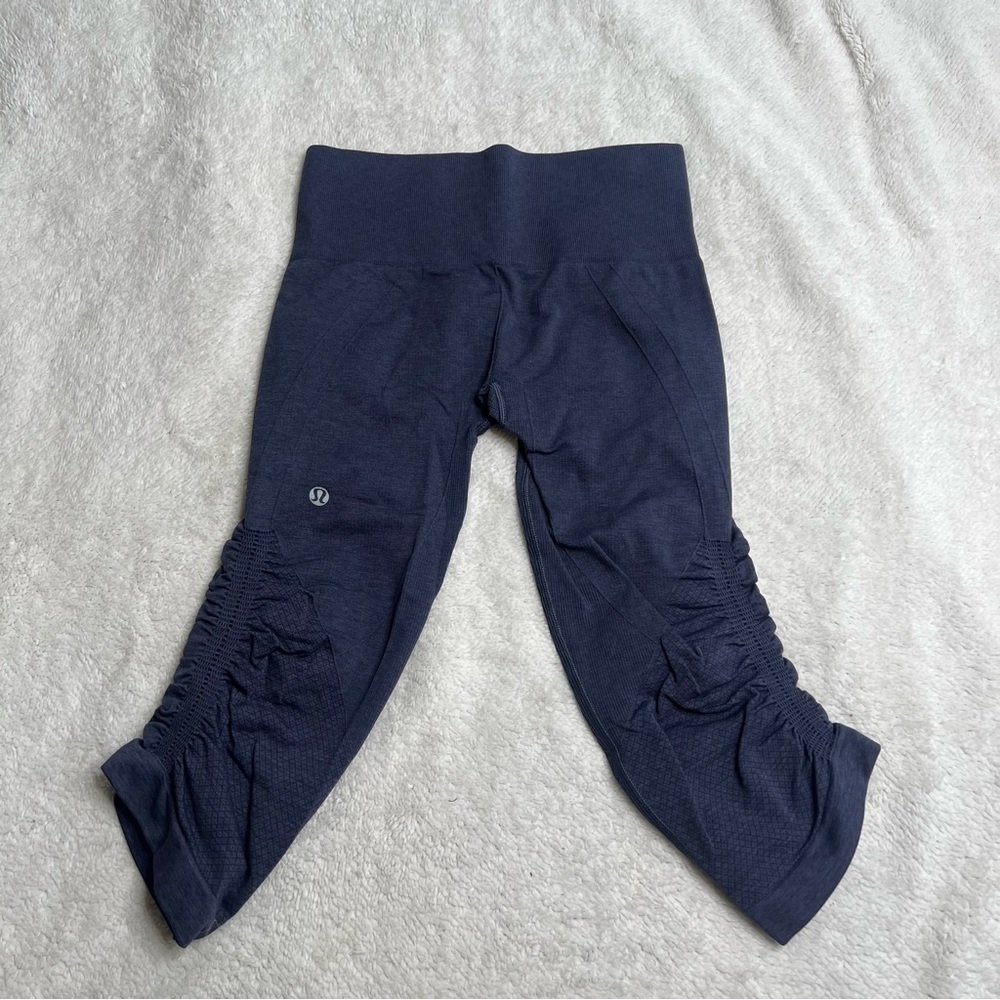 Lululemon Ebb‎ To Street Crop